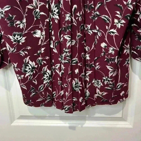 J Jill Georgette Dark Floral Blouse Tunic Size LG NWOT - Picture 7 of 8